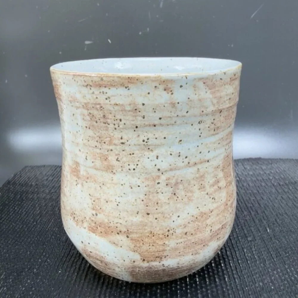 Vintage Hand Made USA Stoneware Pottery Coffee Mug Cup Artist Marked Speckled‎